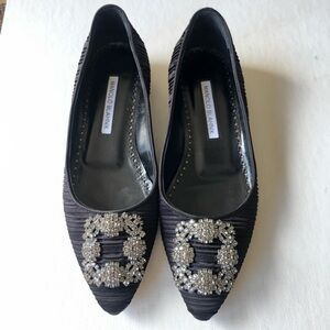 MANOLO BLAHNIK Hangisi black Pleated Satin Buckle Ballerina Flats Size 36 MK